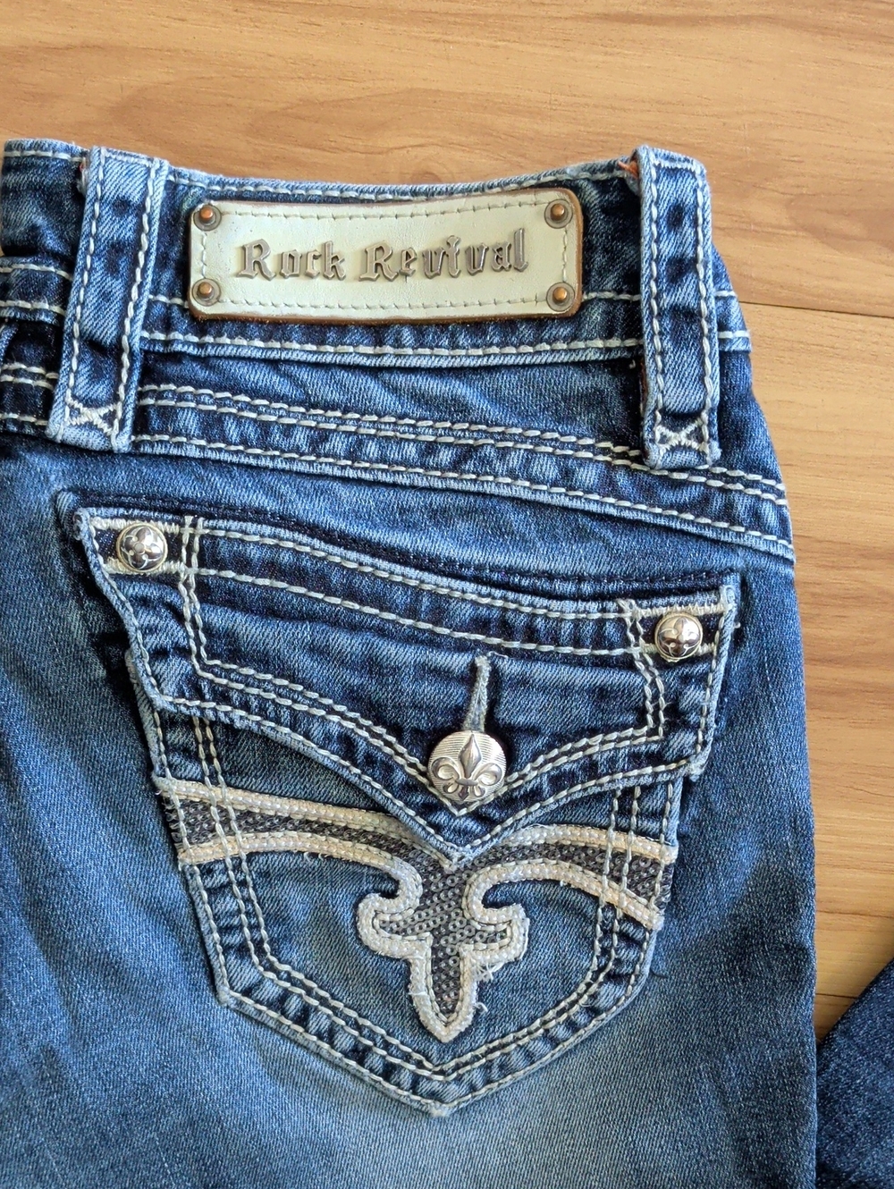 Rock Revival Women's Blue Embroidered Fleur de Lis Pocket Skinny Jeans